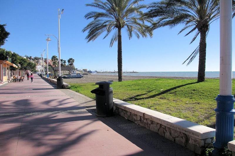 Apartamento Ático Cerca Del Mar Málaga Exterior foto